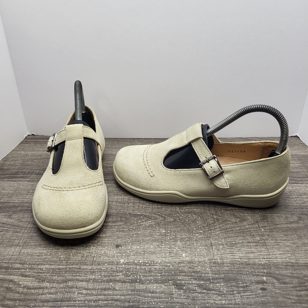Women’s Footprints By Birkenstock Beige Mary Janes Sz EU36/ US 5.5